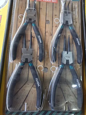 TOTAL 4PCS Circlip Pliers Set | 180mm Professional Hand Tools
