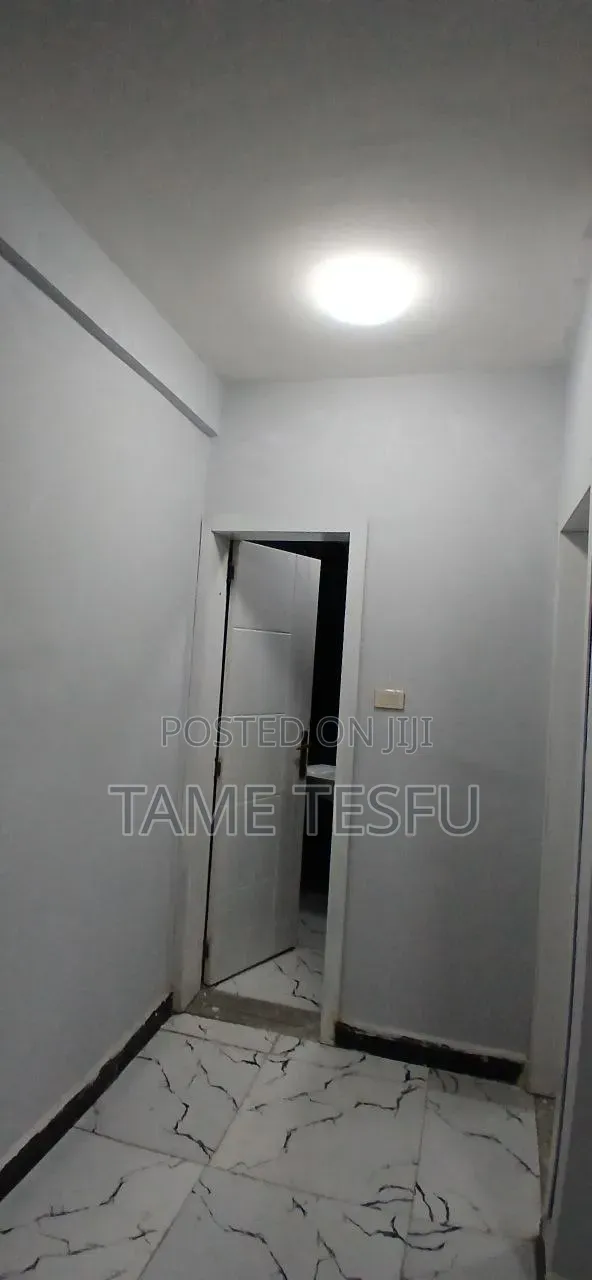 Furnished 8bdrm House in ሀያት, Bole for sale