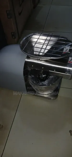 በሠአት 9ሊትር የሚጨምቅ የዘይት ማሽን