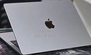 New Laptop Apple MacBook Pro 2021 M1 32GB Apple M1 Pro SSD 512GB