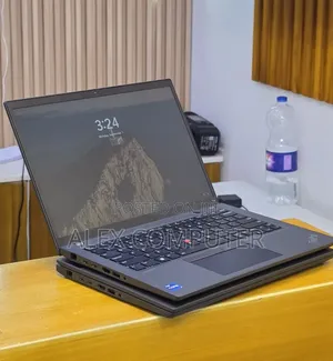 New Laptop Lenovo ThinkPad T14 G4 16GB Intel Core i7 SSD 512GB