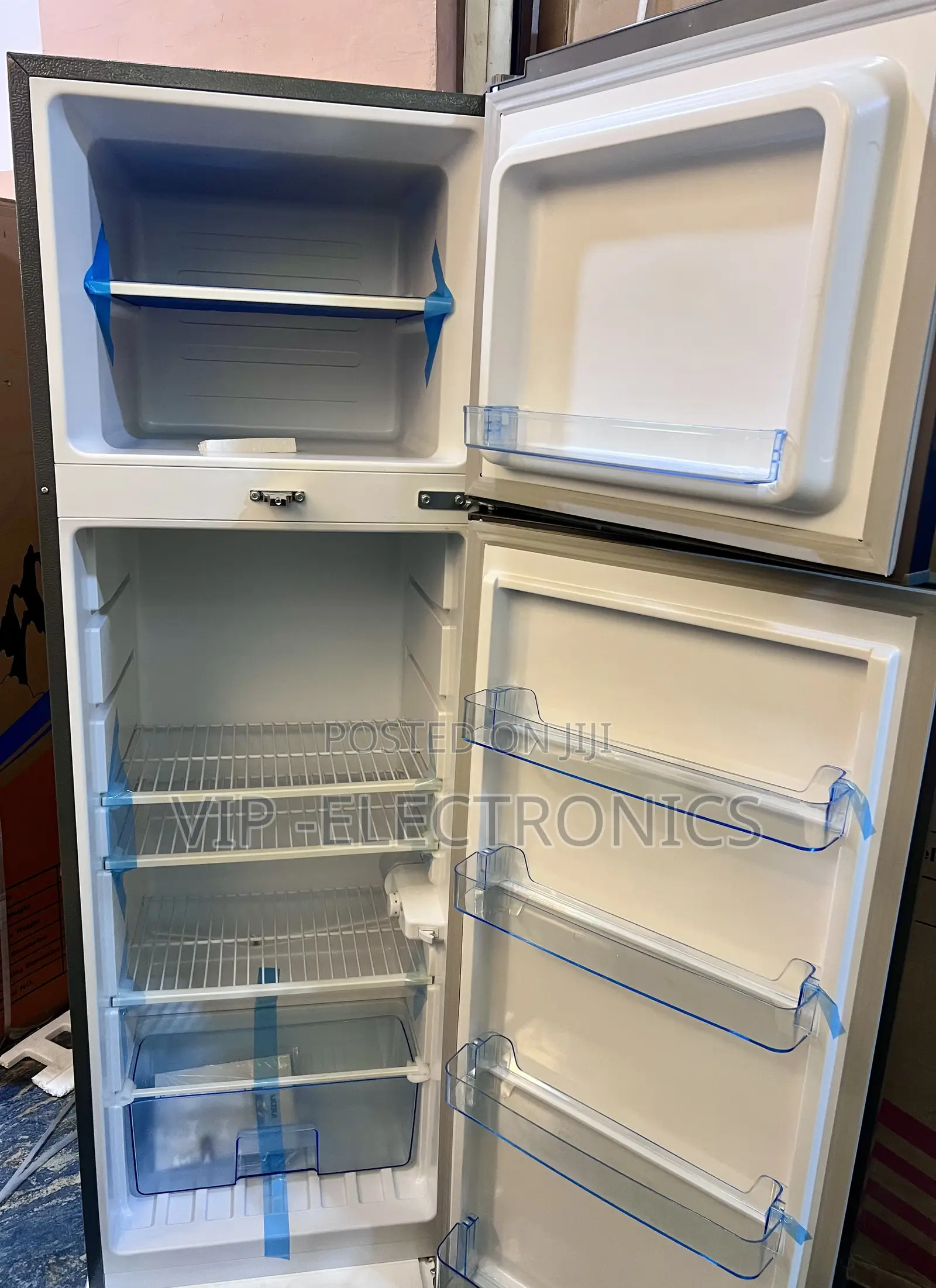 Akira Refrigerator 270– Spacious Energy Efficient
