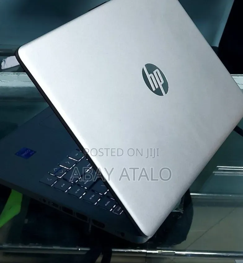 New Laptop HP Stream Notebook 8GB Intel Core 3 SSD 256GB