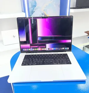 New Laptop Apple MacBook Pro 16GB Apple M1 Pro SSD 512GB
