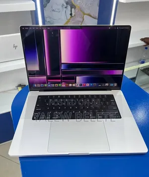 New Laptop Apple MacBook Pro 16GB Apple M1 Pro SSD 512GB