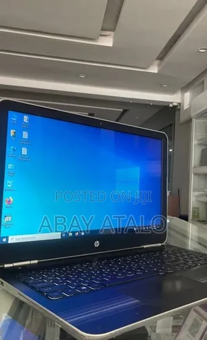 New Laptop HP Pavilion 15 8GB Intel Core i5 SSD 1T
