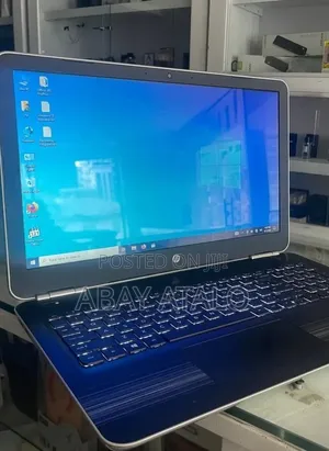 New Laptop HP Pavilion 15 8GB Intel Core i5 SSD 1T
