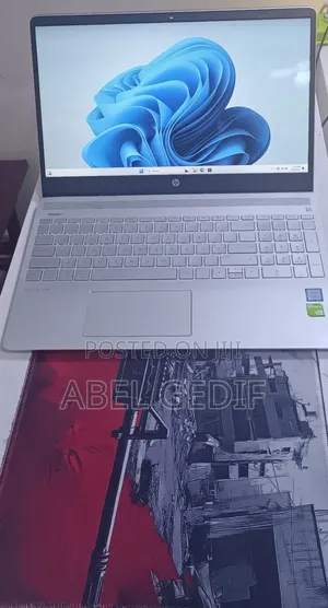 New Laptop HP Pavilion 15 8GB Intel Core i5 SSD 512GB