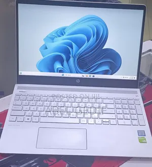 New Laptop HP Pavilion 15 8GB Intel Core i5 SSD 512GB