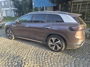 Volkswagen ID.6 2022 Gray