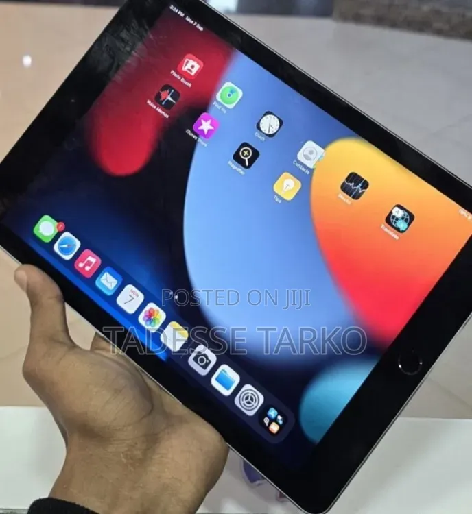 New Apple iPad Air 64 GB