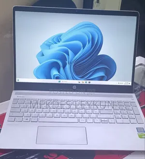 New Laptop HP Pavilion 15 8GB Intel Core i5 SSD 512GB