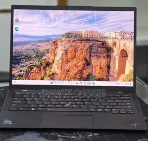New Laptop Lenovo ThinkPad X1 Carbon 16GB Intel Core i7 SSD 512GB
