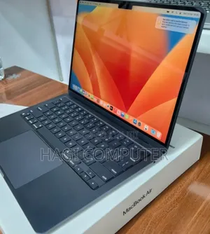 New Laptop Apple MacBook Air 2022 M2 8GB Apple M2 SSD 256GB