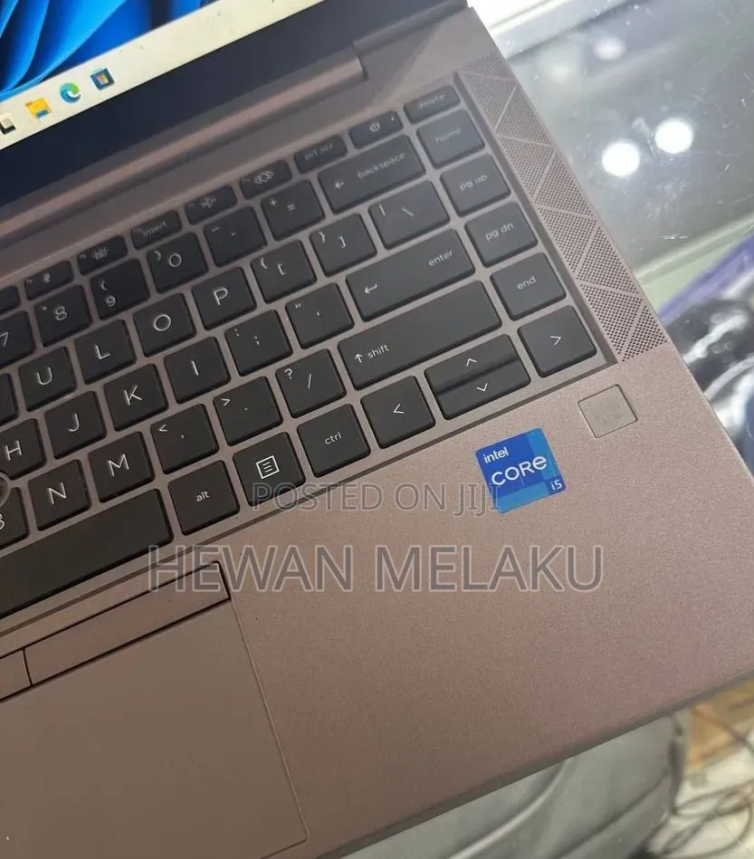 New Laptop HP ZBook 14 16GB Intel Core i5 SSD 512GB