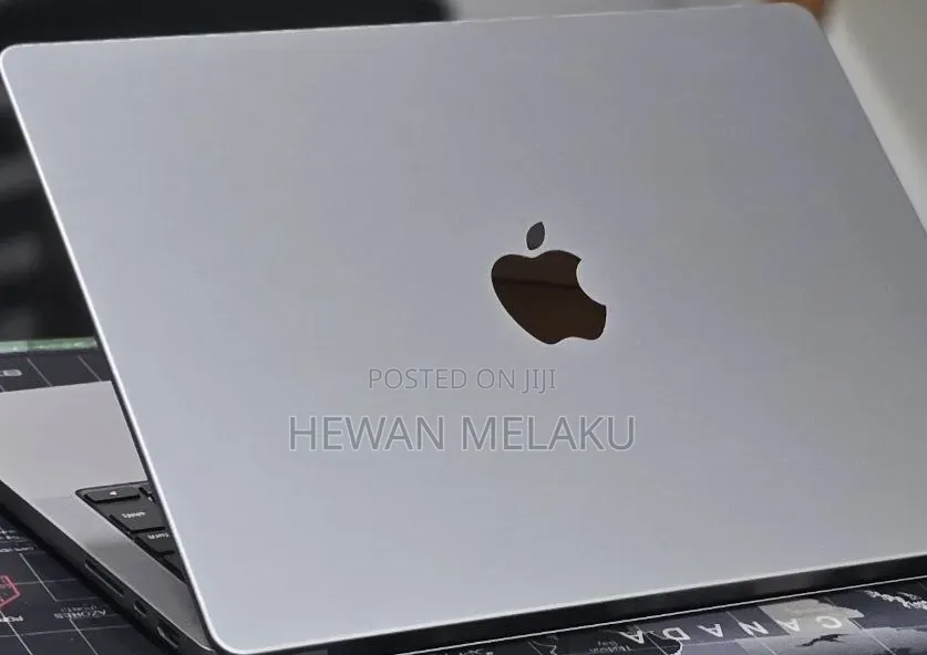 New Laptop Apple MacBook Pro 2021 M1 32GB Apple M1 Pro SSD 512GB