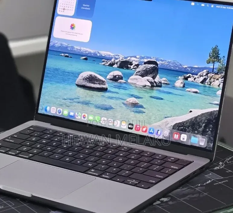 New Laptop Apple MacBook Pro 2021 M1 32GB Apple M1 Pro SSD 512GB