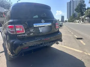 Nissan Patrol 2017 Black