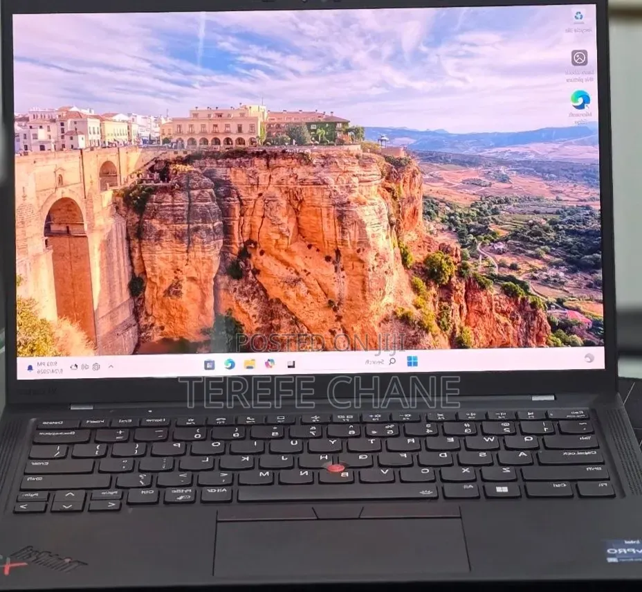 New Laptop Lenovo ThinkPad X1 Carbon 16GB Intel Core i7 SSD 512GB