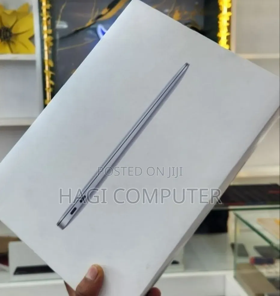 New Laptop Apple MacBook Air 2020 M1 8GB Apple M1 SSD 256GB