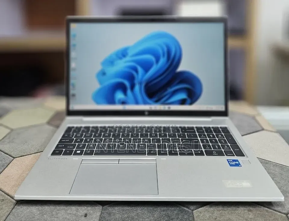 New Laptop HP EliteBook 850 G8 16GB Intel Core i5 SSD 512GB