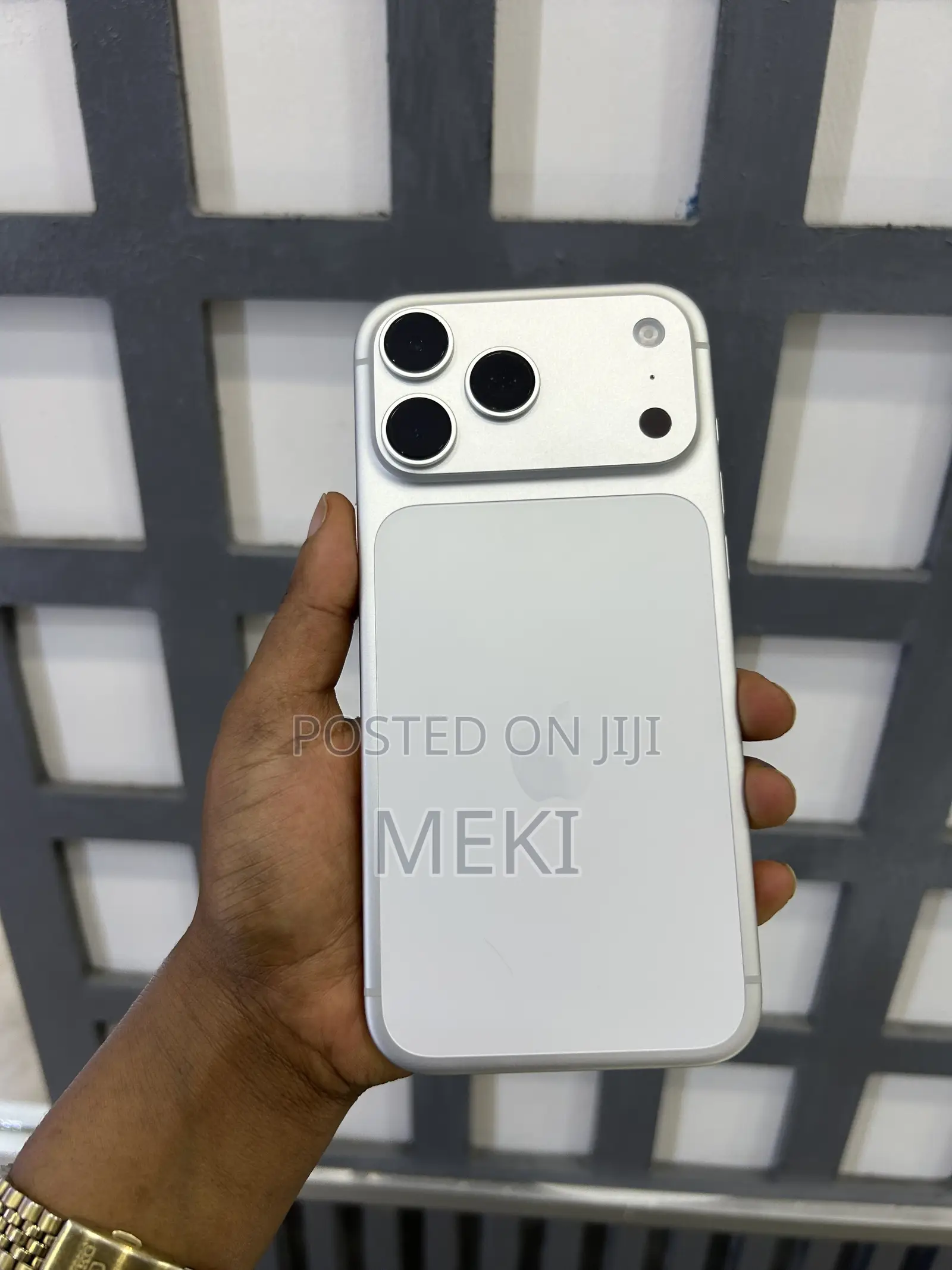 New Apple iPhone 17 Pro Max 256 GB Silver