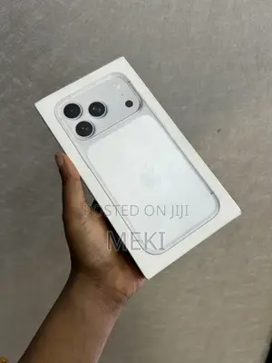 New Apple iPhone 17 Pro Max 256 GB Silver