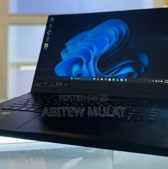 New Laptop Asus ROG Zephyrus G15 16GB AMD Ryzen 7 SSD 512GB