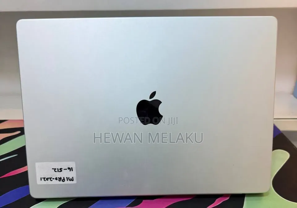 New Laptop Apple MacBook Pro 2021 M1 16GB Apple M1 Pro SSD 512GB