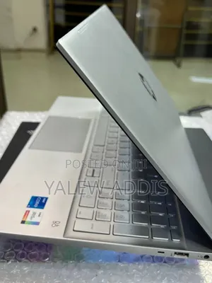 New Laptop HP Pavilion 15 8GB Intel Core i5 SSD 512GB
