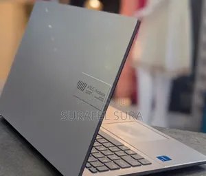 New Laptop Asus Vivobook 15 8GB Intel Core i3 SSD 256GB