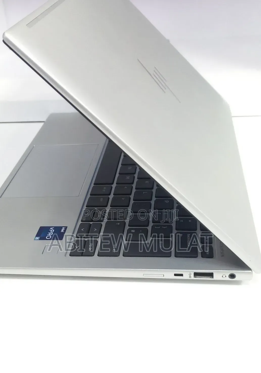 New Laptop HP EliteBook 830 G9 16GB Intel Core i5 SSD 512GB