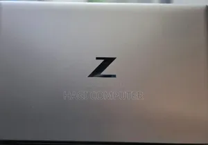 New Laptop HP ZBook Firefly G8 16GB Intel Core i5 SSD 512GB