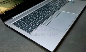 New Laptop HP ZBook Firefly G8 16GB Intel Core i5 SSD 512GB