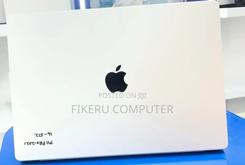 New Laptop Apple MacBook Pro 2021 M1 16GB Apple M1 Pro SSD 512GB