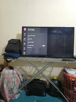 LG TV 43 Inch