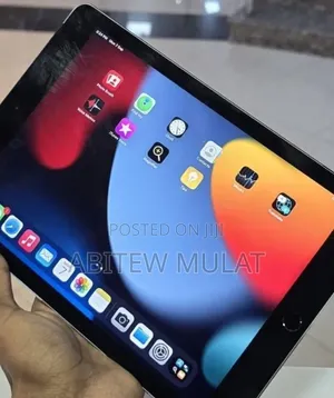 New Apple iPad Air 64 GB Silver