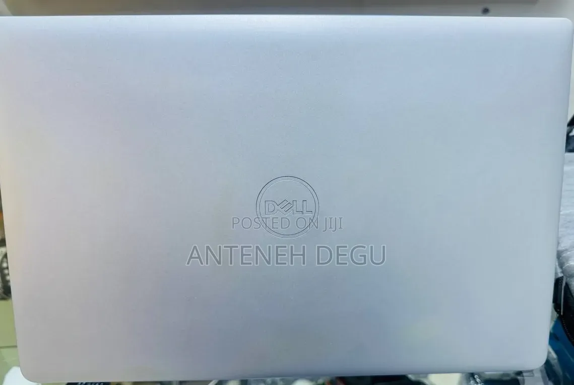 New Laptop Dell Precision 3581 16GB Intel Core i7 SSD 1T