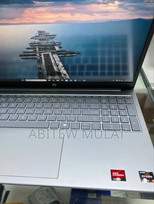 New Laptop HP Stream Notebook 8GB AMD Ryzen 5 SSD 512GB