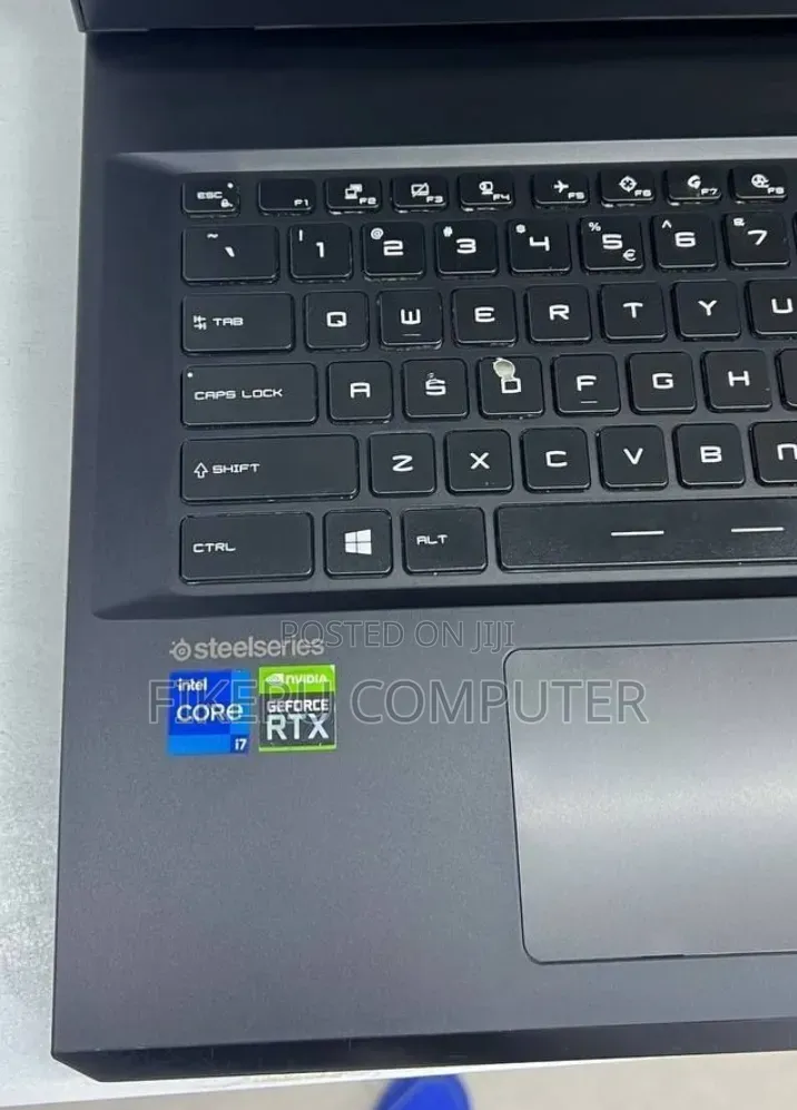New Laptop MSI GP75 Leopard 16GB Intel Core i7 SSD 1T