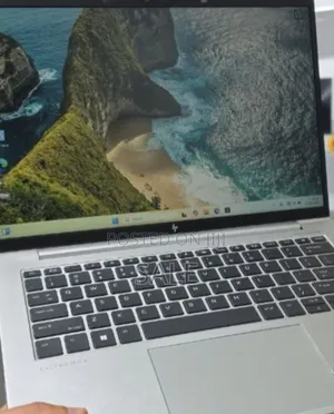 New Laptop HP EliteBook 840 G9 16GB Intel Core i7 SSD 512GB