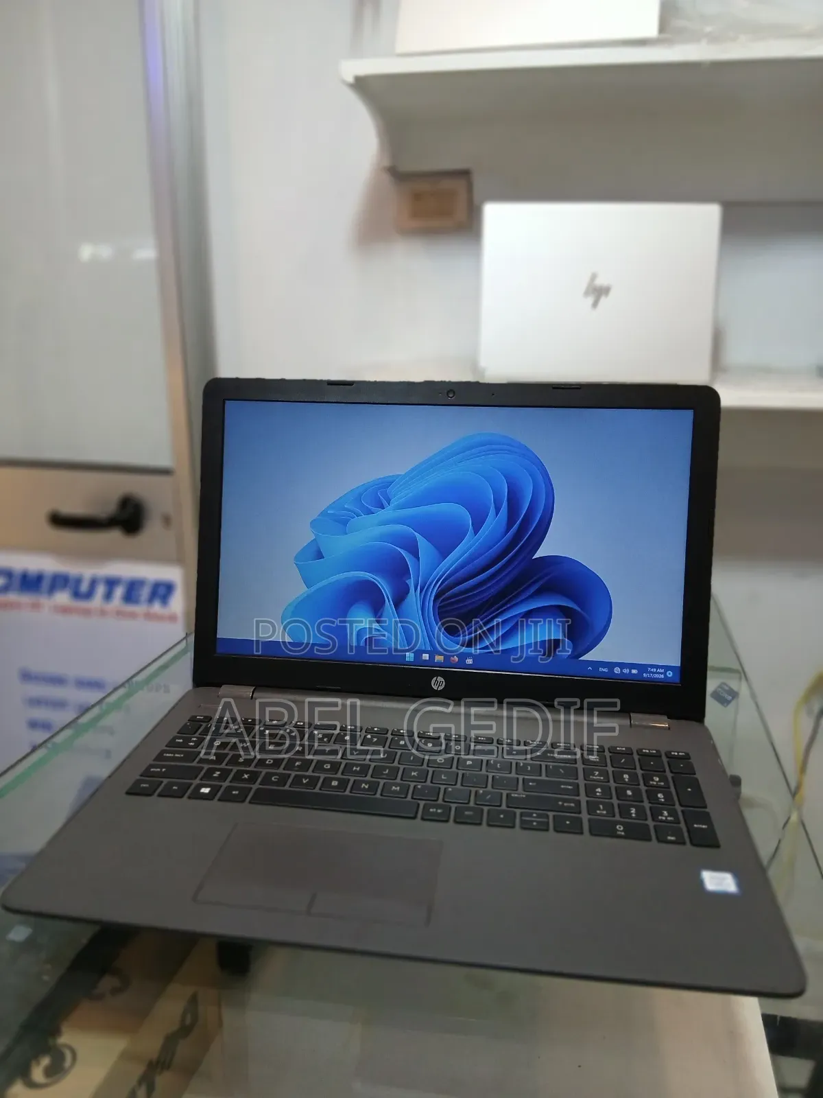 New Laptop HP Stream Notebook 4GB Intel Core i3 HDD 1T