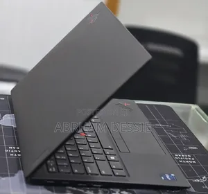 New Laptop Lenovo 16GB Intel Core i7 SSD 512GB