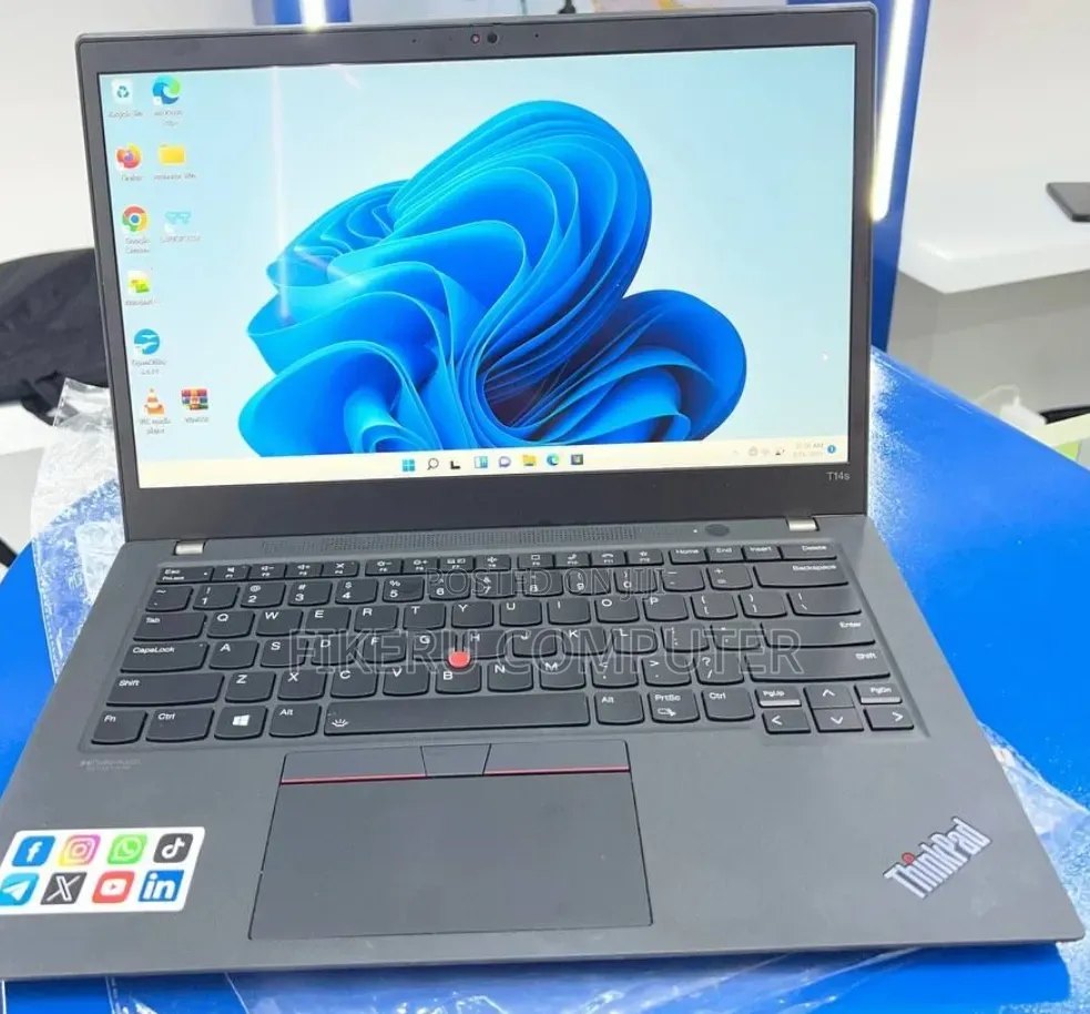 New Laptop Lenovo ThinkPad T14 G3 32GB Intel Core i7 SSD 512GB