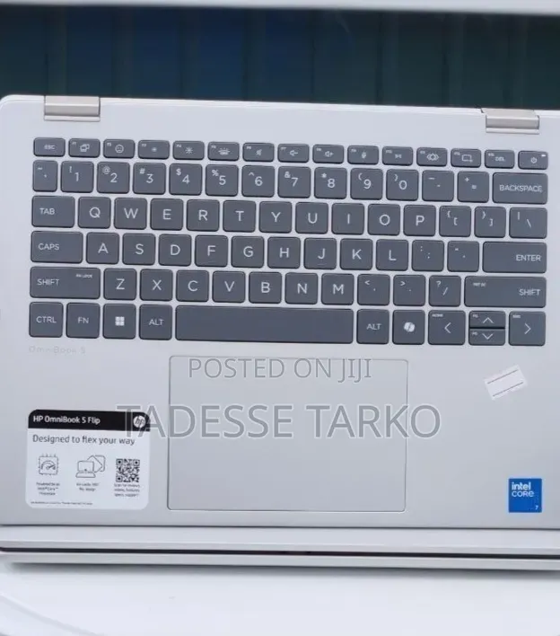 New Laptop HP OmniBook 5 Flip 16GB Intel Core 7 SSD 512GB