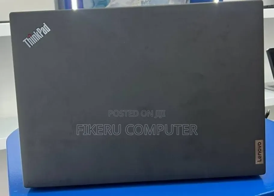 New Laptop Lenovo ThinkPad T14s G4 32GB Intel Core i7 SSD 512GB
