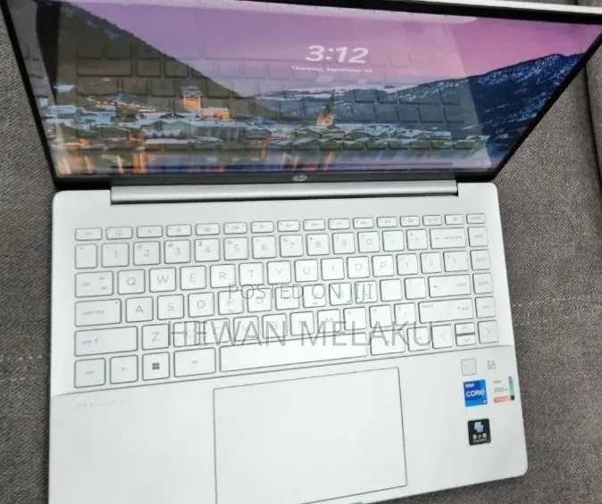 New Laptop HP Pavilion 14 16GB Intel Core i7 SSD 512GB