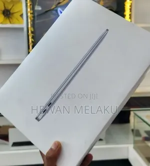 New Laptop Apple MacBook Air 2020 M1 8GB Apple M1 SSD 256GB