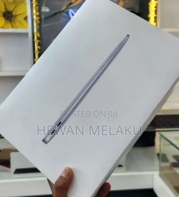 New Laptop Apple MacBook Air 2020 M1 8GB Apple M1 SSD 256GB
