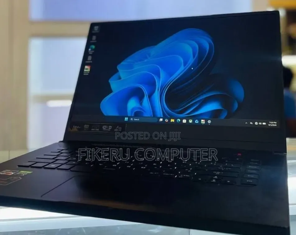 New Laptop Asus ROG Zephyrus G15 16GB AMD Ryzen 7 SSD 512GB